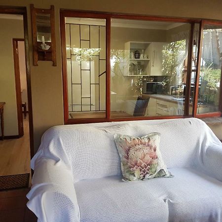 Protea Cottage George Exterior photo
